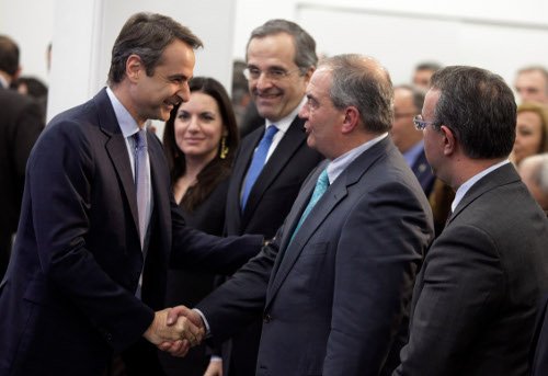 Στα παρασκήνια της Πολιτικής Επιτροπής της ΝΔ -Ποιους χαιρέτησε ο Μητσοτάκης [εικόνες] | iefimerida.gr 3