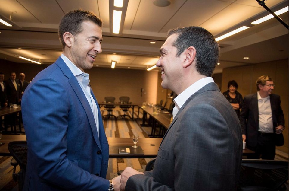 Σικάγο: Οι ομογενείς επιχειρηματίες πέταξαν τις γραβάτες στην συνάντηση με τον Τσίπρα [εικόνες] | iefimerida.gr 0