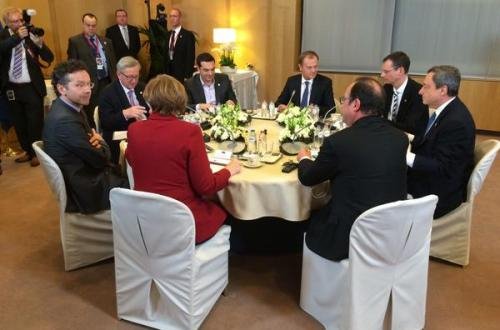 Πώς εξαφανίστηκε η μοβ ποσέτ του Τσίπρα κατά τις μαραθώνιες συζητήσεις χθες στις Βρυξέλλες [εικόνες] | iefimerida.gr 3