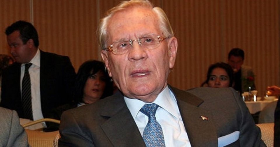 Ο νέος «Σουλτάνος» των τουρκικών μίντια -Οταν ο μιντιάρχης Ερντογάν ζητούσε κλαίγοντας συγνώμη από τον Πρόεδρο Ερντογάν  | iefimerida.gr 0