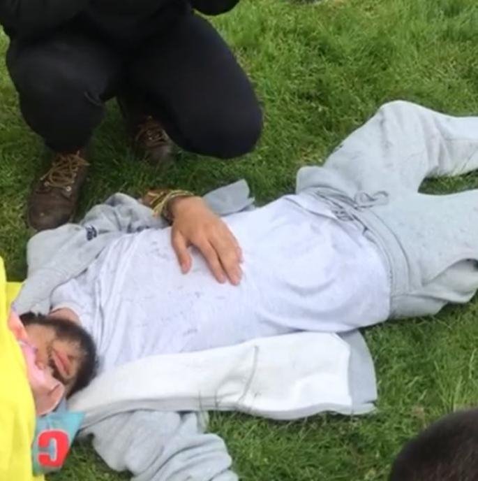 Κούρδοι διαδηλωτές προσπάθησαν να εμποδίσουν την αυτοκινητοπομπή του Ερντογάν, στη Βρετανία [βίντεο] | iefimerida.gr 0