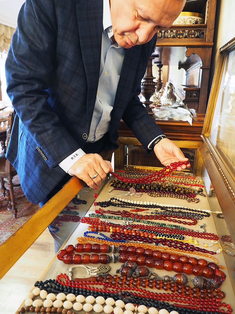 Ενας αλλος Ερντογάν: Αγκαλιά με τα εγγόνια του, στο σπίτι του στην Κωνσταντινούπολη [εικόνες] | iefimerida.gr 4