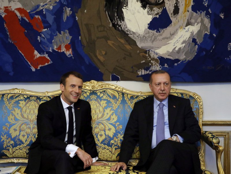 Την ενίσχυση του διαλόγου με την Τουρκία ζητά ο Εμανουέλ Μακρόν  | iefimerida.gr 0