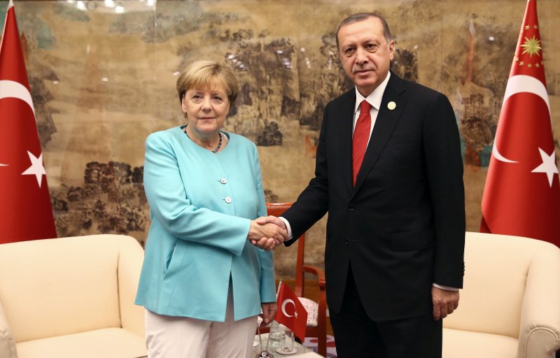 The Independent: Γιατί είναι κούφιες οι απειλές του Ερντογάν προς την Ε.Ε. | iefimerida.gr 1