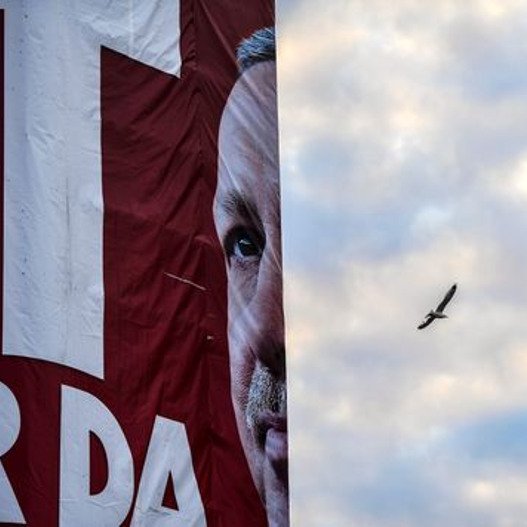 Η οριακή νίκη Ερντογάν αλλάζει τα δεδομένα -Δεν θα γίνουν πρόωρες εκλογές | iefimerida.gr 0