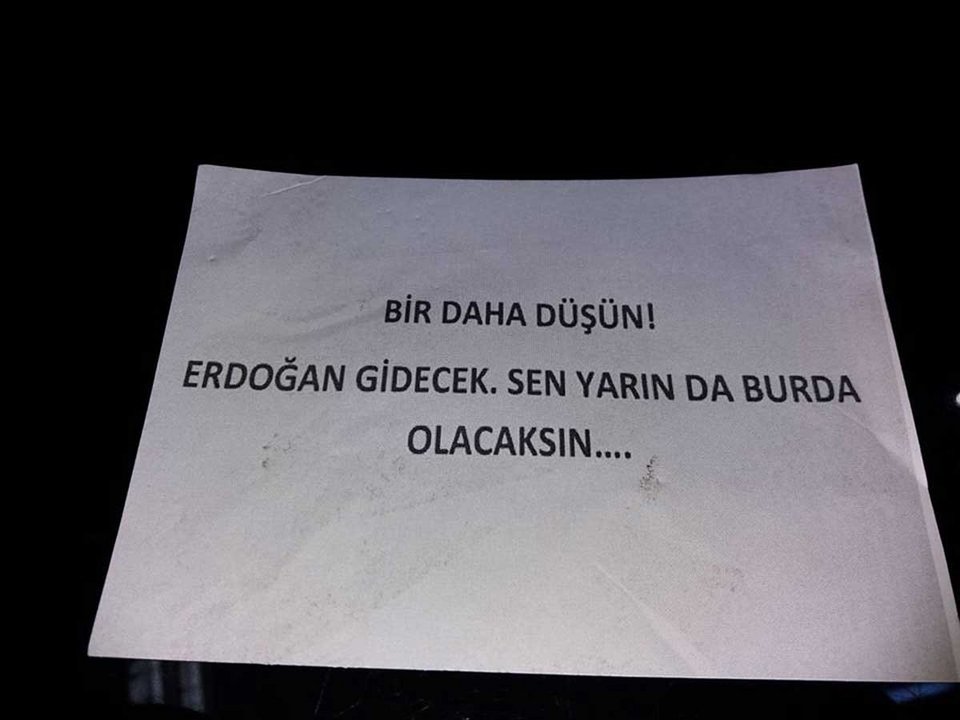 Φόβοι για προβοκάτσια κατά την επίσκεψη Ερντογάν στη Θράκη – Ζωγράφισαν σταυρούς, πέταξαν τρικάκια [εικόνες] | iefimerida.gr 0