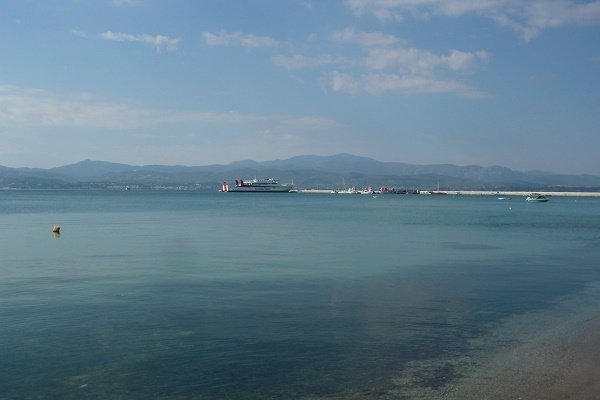 Γάλλος μπλόγκερ γράφει για τις καλύτερες διακοπές της ζωής του: Στην Εύβοια, το μεγάλο νησί [εικόνες] | iefimerida.gr 1