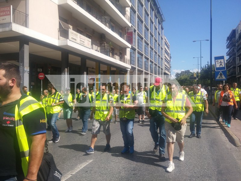 Οι μεταλλωρύχοι έφτασαν στο Μαξίμου -Φρούριο το κέντρο [εικόνες] | iefimerida.gr 0