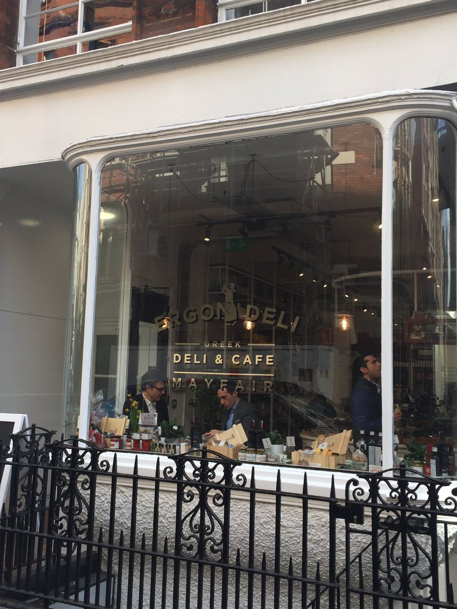 Ο Αδωνις ήπιε καφέ σε ελληνικό μαγαζί στο Λονδίνο και το λάτρεψε [εικόνες] | iefimerida.gr 1