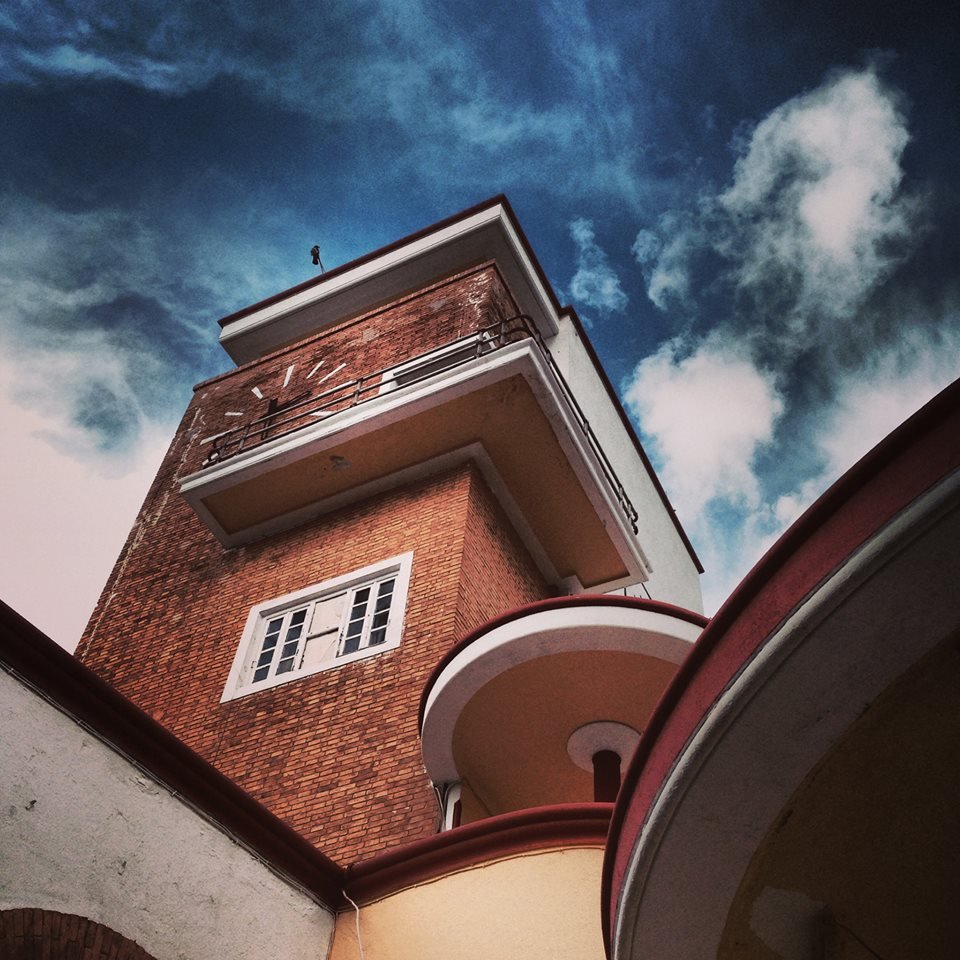 Ερυθραία, Αλβανία, Ελλάδα: Οι «δημιουργικές διακοπές» των αποικιακών αρχιτεκτόνων [εικόνες]  | iefimerida.gr 11