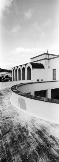 Ερυθραία, Αλβανία, Ελλάδα: Οι «δημιουργικές διακοπές» των αποικιακών αρχιτεκτόνων [εικόνες]  | iefimerida.gr 1