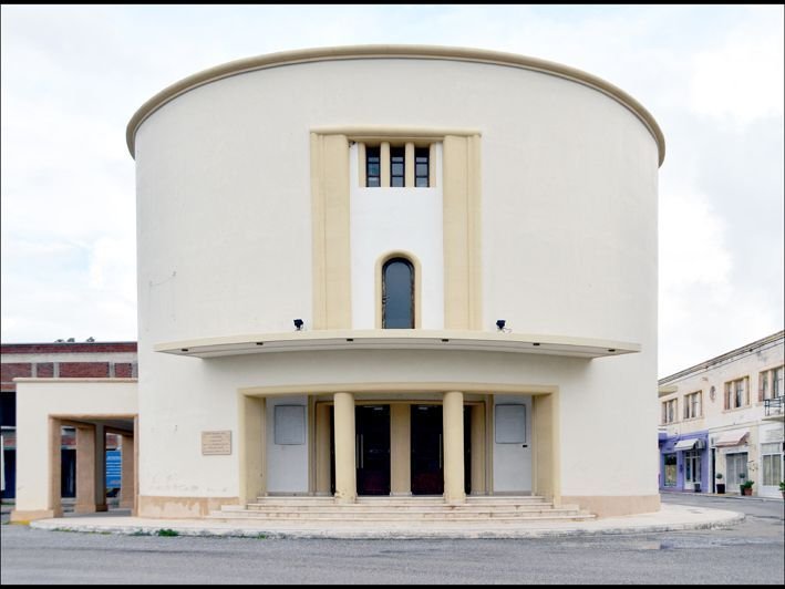 Ερυθραία, Αλβανία, Ελλάδα: Οι «δημιουργικές διακοπές» των αποικιακών αρχιτεκτόνων [εικόνες]  | iefimerida.gr 5