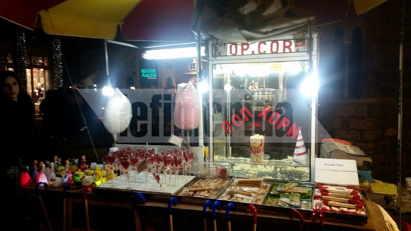 Ερμού: Ο δρόμος που δεν «κοιμάται» ποτέ  [εικόνες]  | iefimerida.gr 11