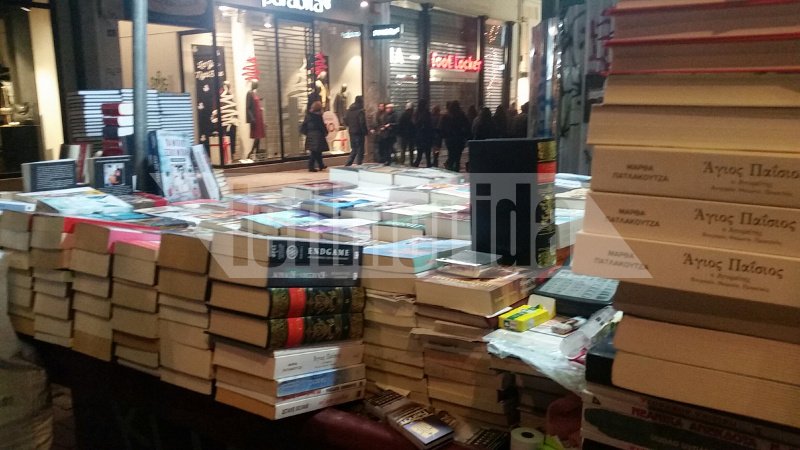 Ερμού: Ο δρόμος που δεν «κοιμάται» ποτέ  [εικόνες]  | iefimerida.gr 14