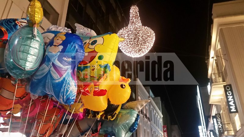 Ερμού: Ο δρόμος που δεν «κοιμάται» ποτέ  [εικόνες]  | iefimerida.gr 1