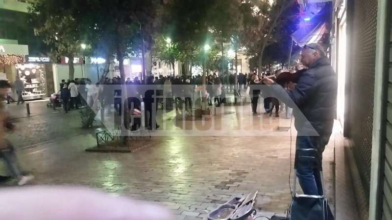 Ερμού: Ο δρόμος που δεν «κοιμάται» ποτέ  [εικόνες]  | iefimerida.gr 5