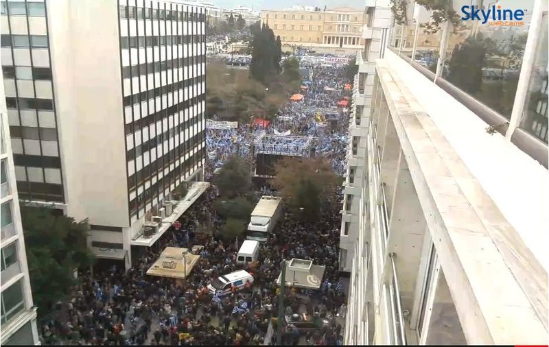 Συλλαλητήριο για τη Μακεδονία: Πάνω από 200.000 στο Σύνταγμα | iefimerida.gr 2