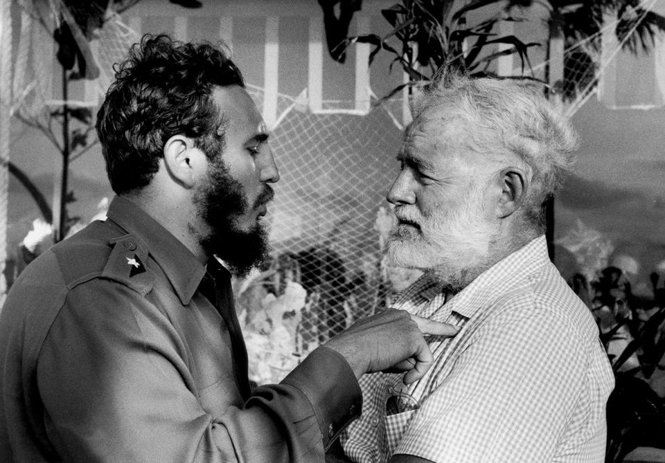 Ερνεστ Χέμινγουεϊ και Φιντέλ Κάστρο -Μια παράξενη φιλία [εικόνες] | iefimerida.gr 2