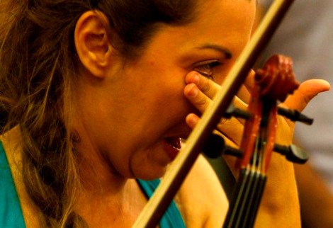 Τα δάκρυα των εργαζομένων της ΕΡΤ για το κλείσιμο της δημόσιας τηλεόρασης [εικόνες] | iefimerida.gr 1