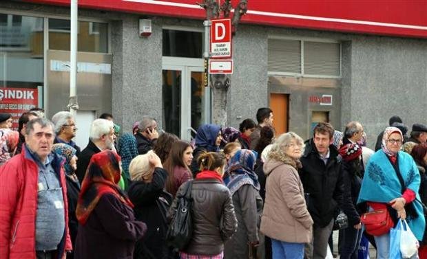 Γενικό μπλακ άουτ σε 44 περιοχές στην Τουρκία: Ο Νταβούτογλου μιλά και για τρομοκρατία [εικόνες & βίντεο] | iefimerida.gr 32