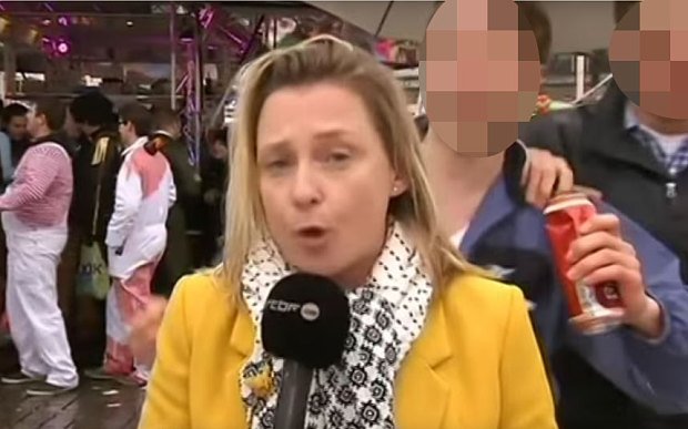 Γερμανία: Γυναίκα δημοσιογράφος δέχεται σεξουαλική επίθεση σε ζωντανή μετάδοση από το καρναβάλι της Κολωνίας [βίντεο] | iefimerida.gr 1