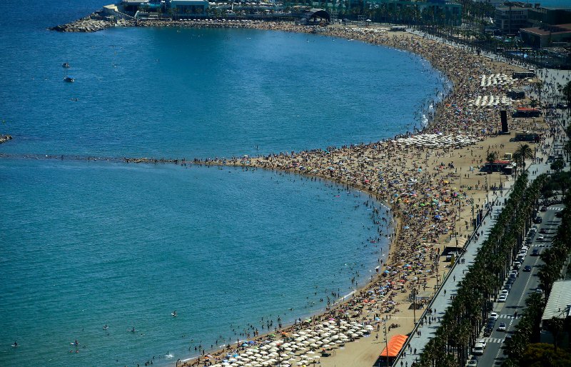 «Λιώνει» από τη ζέστη η νότια Ευρώπη -Πυρκαγιές στην Ιταλία, στους 44 ο υδράργυρος στην Ισπανία [εικόνες & βίντεο]  | iefimerida.gr 5