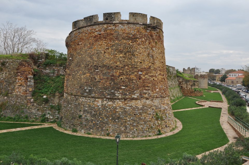 Σε Λέσβο, Λήμνο και Χίο οι πρώτες εντάξεις έργων του ΥΠΠΟ στο ΕΣΠΑ 2014-2020 [εικόνες] | iefimerida.gr 4