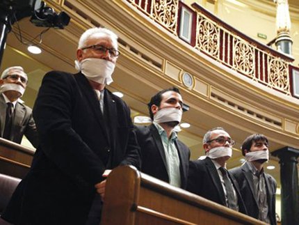 Ισπανία: Νόμος τιμωρεί διαδηλωτές, απαγορεύει τις συναθροίσεις [εικόνες] | iefimerida.gr 0