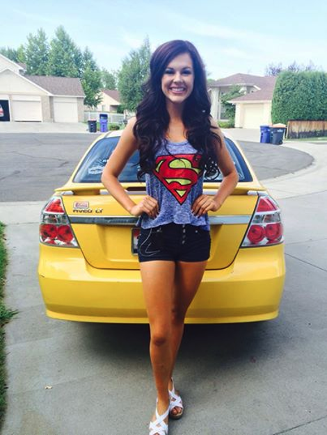 Η 20χρονη καλλονή που συγκλόνισε την υφήλιο -Στέφθηκε βασίλισσα ομορφιάς φορώντας το μπικίνι της και την αντλία ινσουλίνης [εικόνες] | iefimerida.gr 8