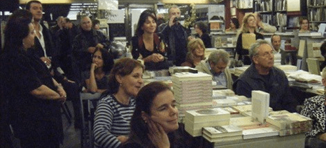 Εκλεισε το ιστορικό βιβλιοπωλείο Εστία [εικόνα] | iefimerida.gr 0