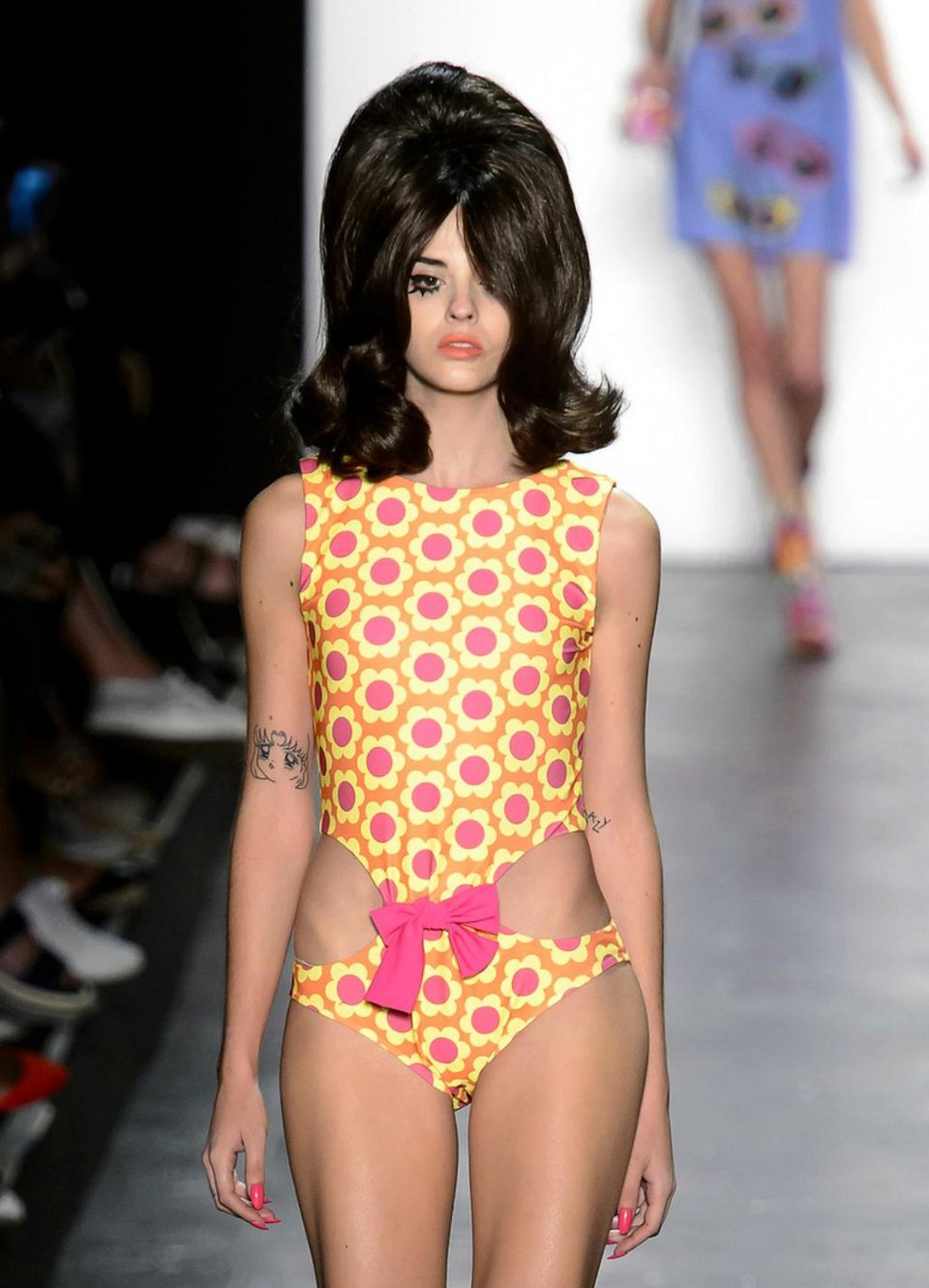 Καλοκαίρι 2016: Τα μαγιό φέτος έχουν πολύ ύφασμα [εικόνες] | iefimerida.gr 11