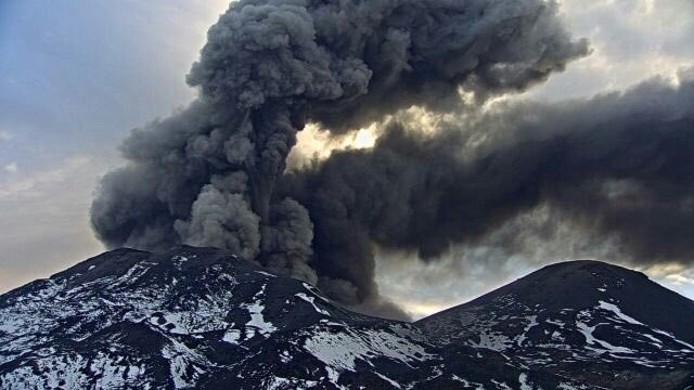 Σοκαριστικό βίντεο από το ηφαίστιο της Αίτνας -Τρόμος, ουρλιαχτά και ματωμένα πρόσωπα [βίντεο] | iefimerida.gr 3