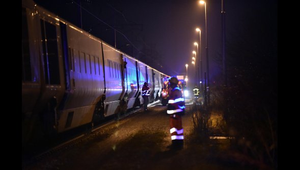 Ταλαιπωρία για 700 επιβάτες του Eurostar -Εμειναν εγκλωβισμένοι για 8 ώρες λόγω πυρκαγιάς [εικόνες] | iefimerida.gr 0