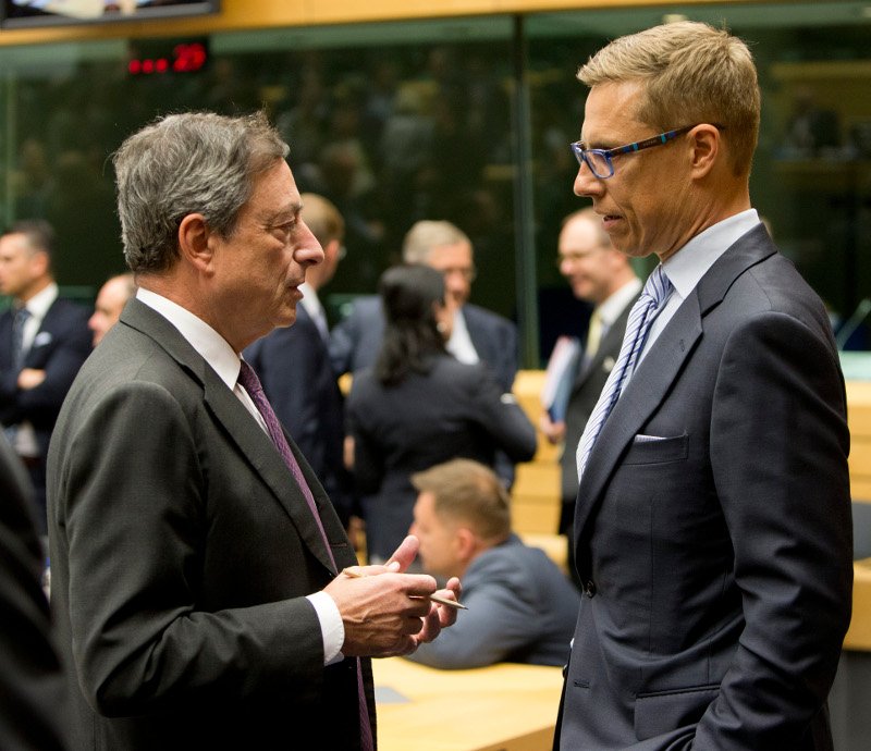 Βλοσυροί, σκεπτικοί, αγριεμένοι -Τα πρόσωπα των ΥΠΟΙΚ στο Eurogroup [εικόνες & βίντεο] | iefimerida.gr 0