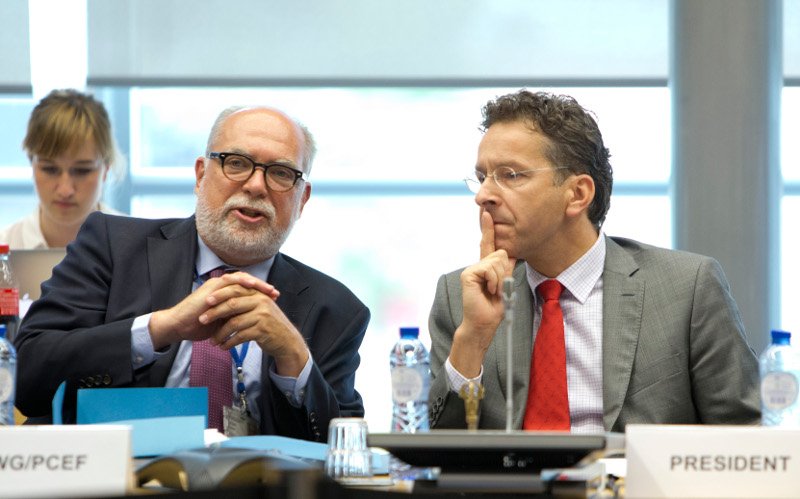 Βλοσυροί, σκεπτικοί, αγριεμένοι -Τα πρόσωπα των ΥΠΟΙΚ στο Eurogroup [εικόνες & βίντεο] | iefimerida.gr 2