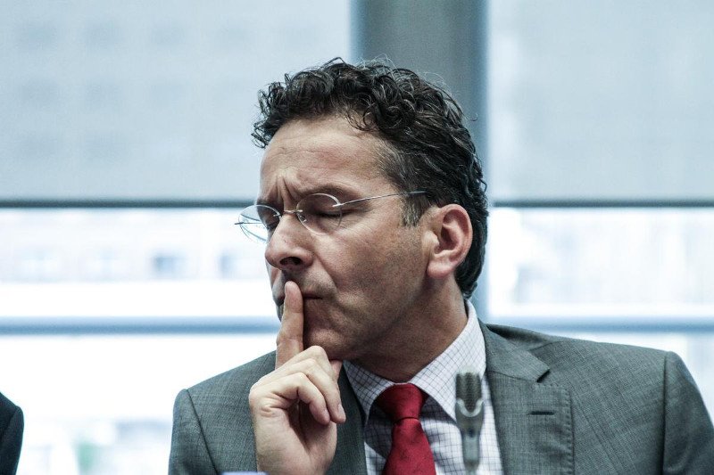 Βλοσυροί, σκεπτικοί, αγριεμένοι -Τα πρόσωπα των ΥΠΟΙΚ στο Eurogroup [εικόνες & βίντεο] | iefimerida.gr 9