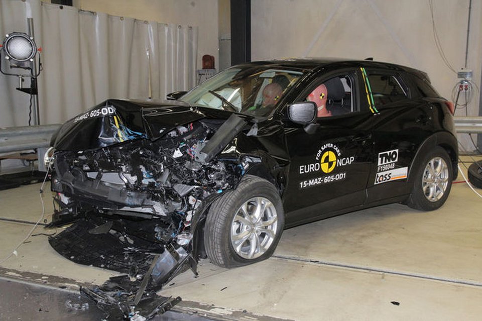 100% επιτυχία του Volvo XC90 στις δοκιμές του EuroNCAP- 4 αστέρια για τα Mazda CX-3 και Mitsubishi L200 | iefimerida.gr 2