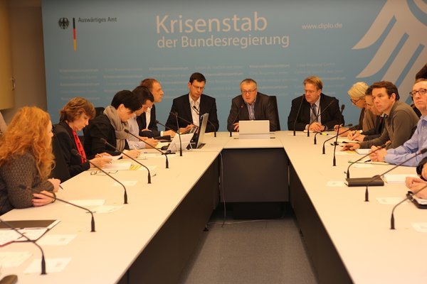 Συναγερμός στη Δύση μετά το χτύπημα στο Παρίσι -Φόβος για κύμα βίας | iefimerida.gr 1