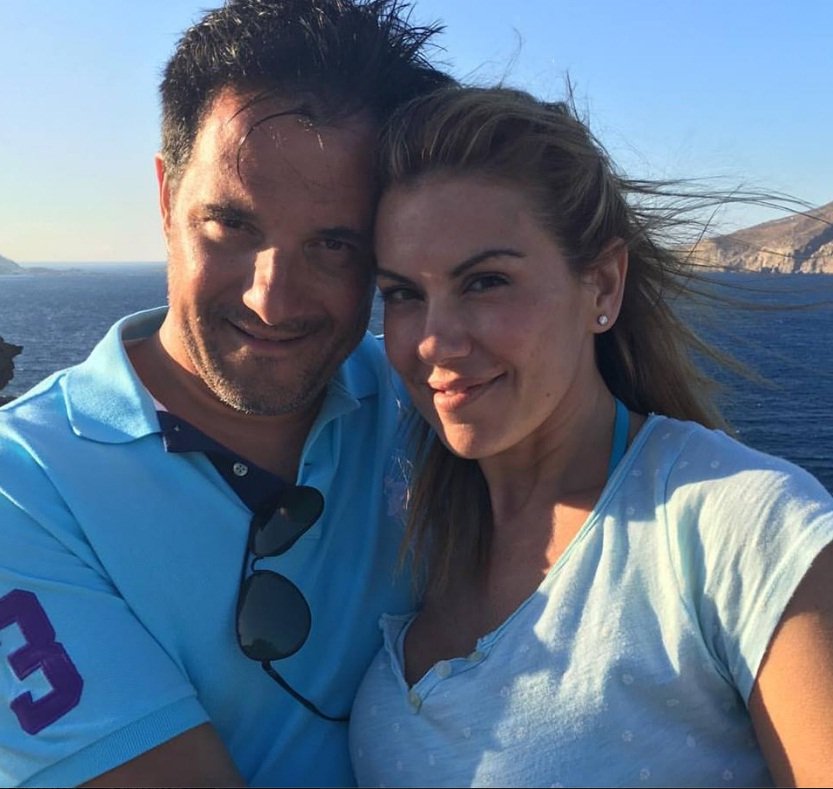 Αδωνις Γεωργιάδης-Ευγενία Μανωλίδου, ερωτευμένοι στη Μύκονο [εικόνες] | iefimerida.gr 0