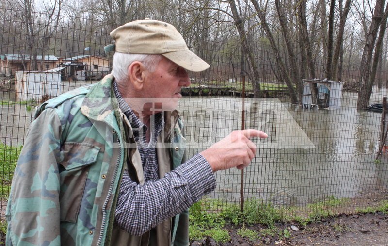 Τουλάχιστον 20.000 στρέμματα έχουν πλημμυρίσει μόνο στο Διδυμότειχο -Η καταγραφή των ζημιών στον Εβρο [εικόνες] | iefimerida.gr 1
