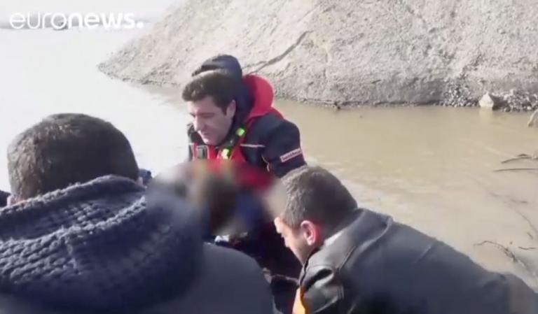 Τουρκάλα δασκάλα με τα δυο παιδιά της πνίγηκαν στον Εβρο -Σοκαριστικές εικόνες | iefimerida.gr 3