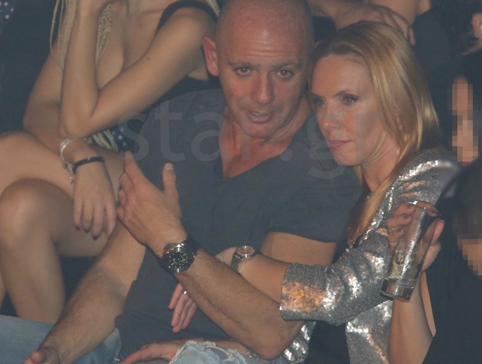 Εβελίνα Παπούλια: Παθιασμένα φιλιά με τον νέο της σύντροφο [εικόνες]  | iefimerida.gr 3