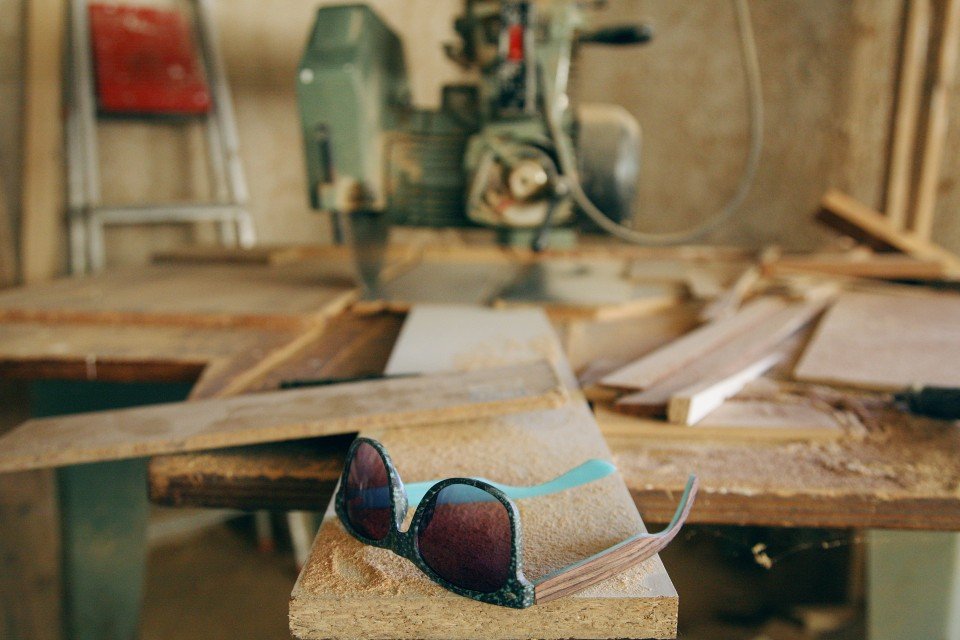 To success story μιας παρέας από το Χολαργό -Πώς εντελώς τυχαία ξεκίνησαν να φτιάχνουν τα γυαλιά ηλίου που έχουν γίνει το απόλυτο must -Κοστίζουν μόνο 39 ευρώ [εικόνες] | iefimerida.gr 0