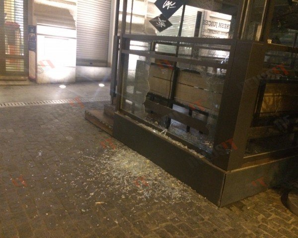 Στα 8 εκατ. ευρώ οι ζημιές από τα επεισόδια | iefimerida.gr 1