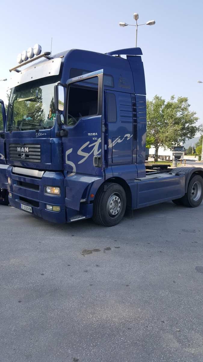 Εικόνες-σοκ: Εγκληματική οργάνωση διακινούσε μετανάστες μέσα σε ντεπόζιτα φορτηγών | iefimerida.gr 3
