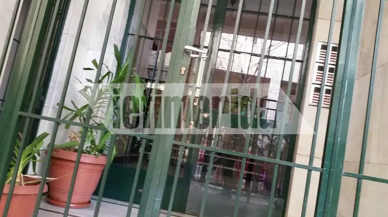 Αυτοψία του iefimerida στο άβατο των Εξαρχείων -«Δεν αντέχουμε άλλο, να έρθουν οι πολιτικοί να ζήσουν εδώ» [εικόνες] | iefimerida.gr 4