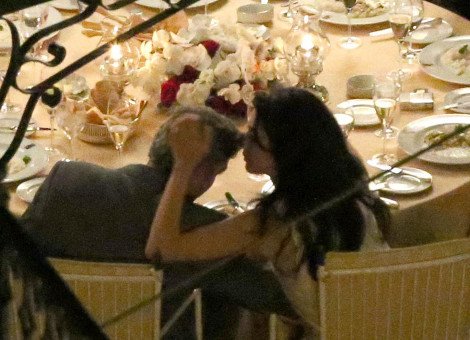 Δεν κρατιέται ο Κλούνεϊ: Σε τρυφερά ενσταντανέ με την αγαπημένη του [εικόνες] | iefimerida.gr 2