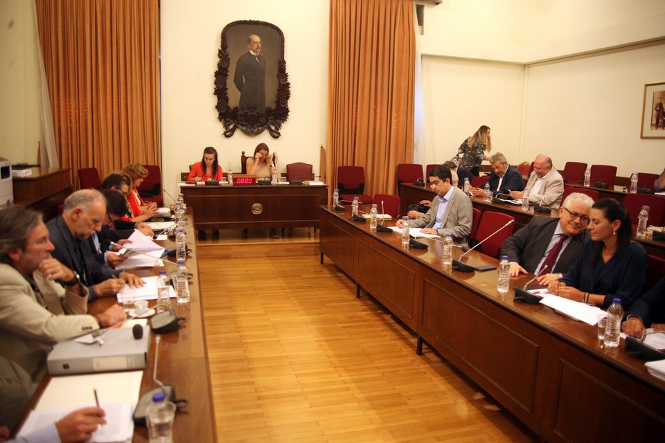 Μύλος στην Επιτροπή Θεσμών για το αίτημα της ΝΔ να κληθούν οι καναλάρχες στη Βουλή -Εξαλλοι Βενιζέλος, Βορίδης με την Τασία | iefimerida.gr 3