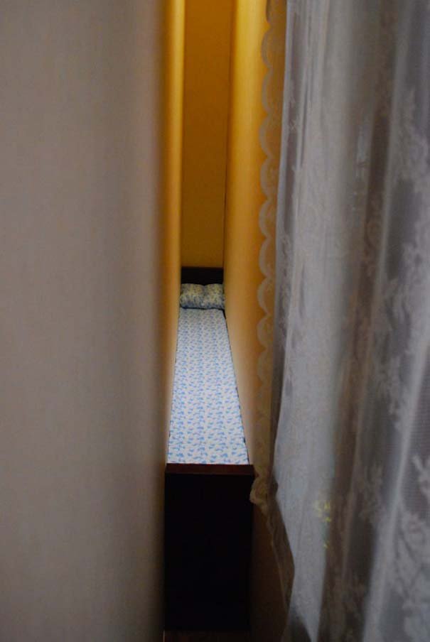 Καλλιτέχνης δημιούργησε το πιο στενό σπίτι στον κόσμο [εικόνες] | iefimerida.gr 5