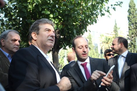 Ηρθαν οι «έξυπνες στάσεις»: Ενημερώνουν τους επιβάτες για την ώρα άφιξης του λεωφορείου [εικόνες] | iefimerida.gr 4